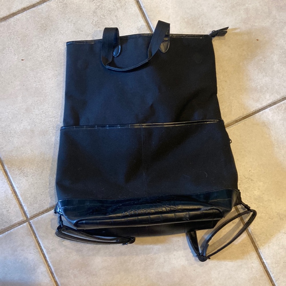 Béis Backpack